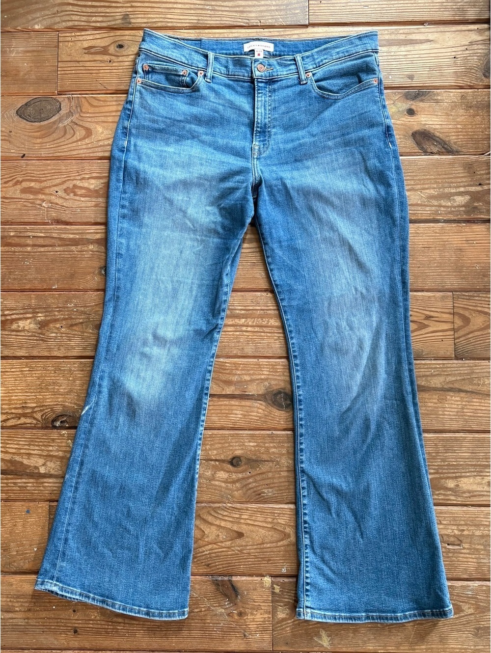 Lucky Brand Sweet Mid-Rise Flare Jeans Women's Size 16/33R Blue Stretch Denim